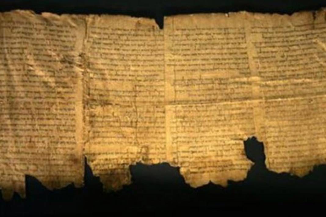 2-Dead-Sea-Scrolls-Never-Before-Seen-In-Public-Are-On-Display-In-This-US-City