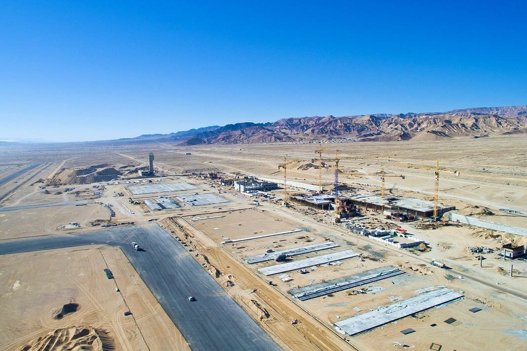 israel-builds-worlds-highest-anti-missile-wall-around-new-airport