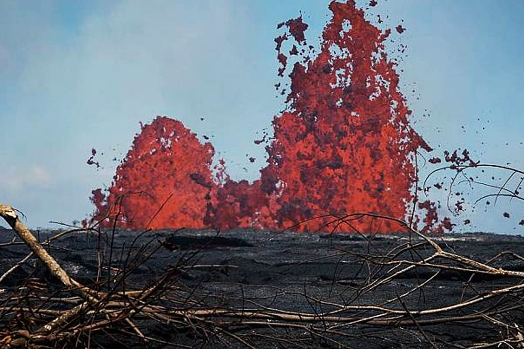 rivers-of-lava-destroy-600-homes-on-hawaiis-big-island-mayor