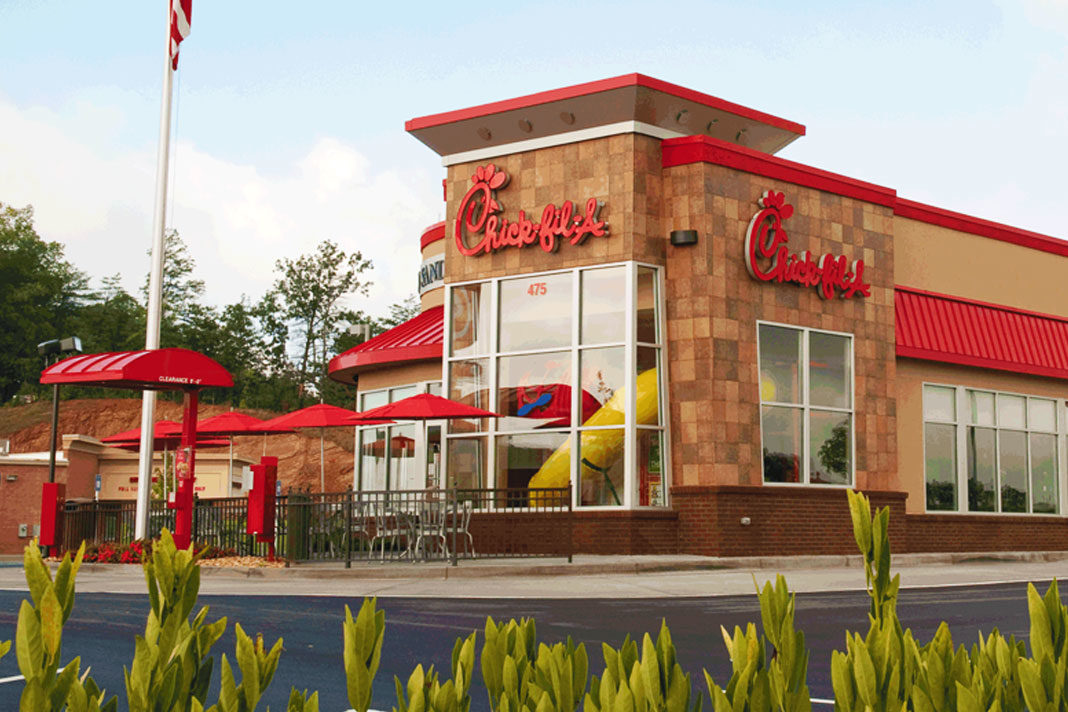 twitter-ceo-apologizes-for-eating-at-chick-fil-a-says-he-forgot-its-christian-background