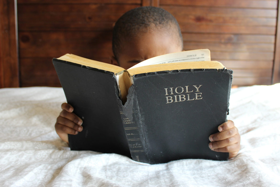 bible-readers-prefer-physical-over-digital-copy