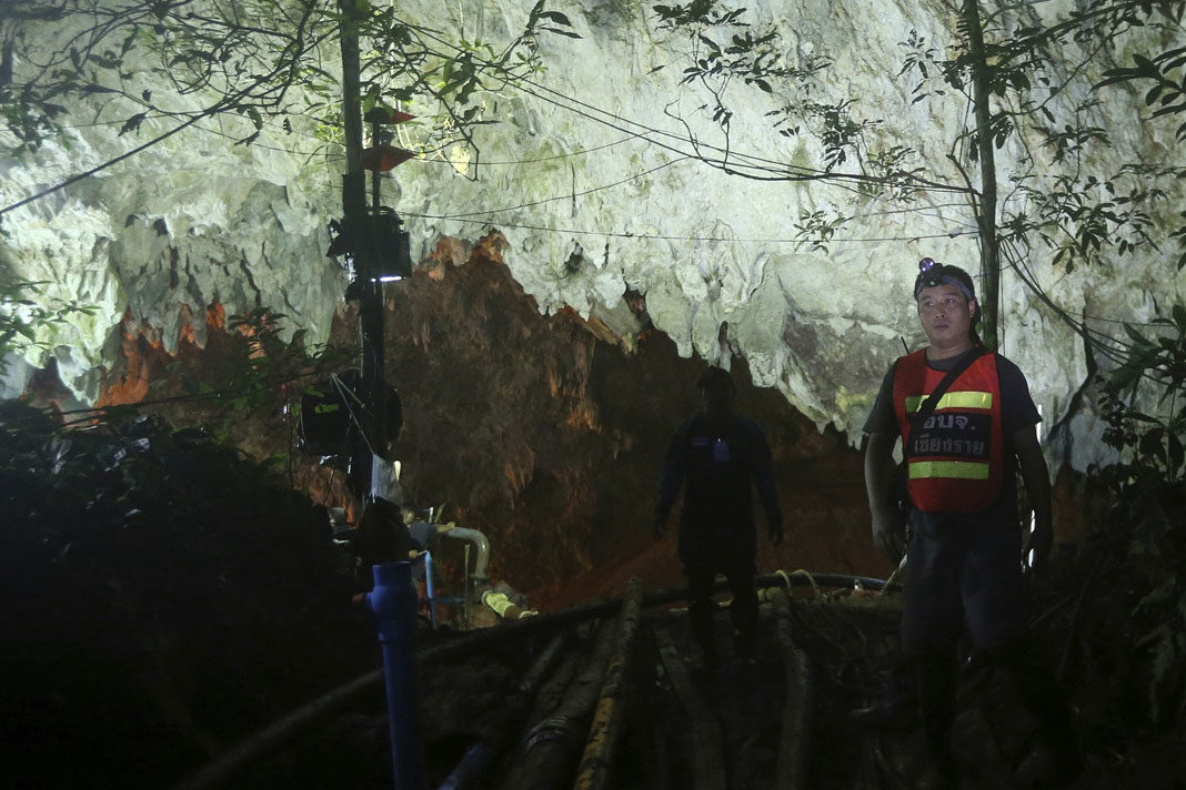israelis-join-week-long-operation-to-rescue-12-boys-trapped-in-thailand-cave