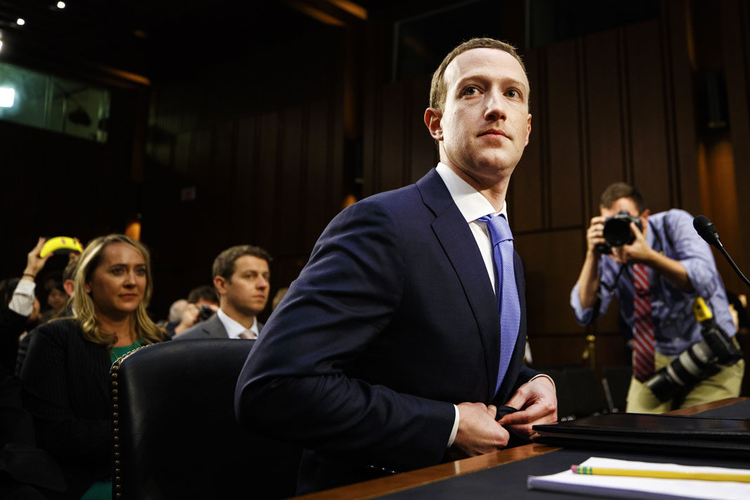 dozens-at-facebook-unite-to-challenge-its-intolerant-liberal-culture