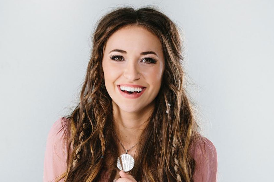 lauren-daigle-talks-about-losing-her-religion-in-new-album