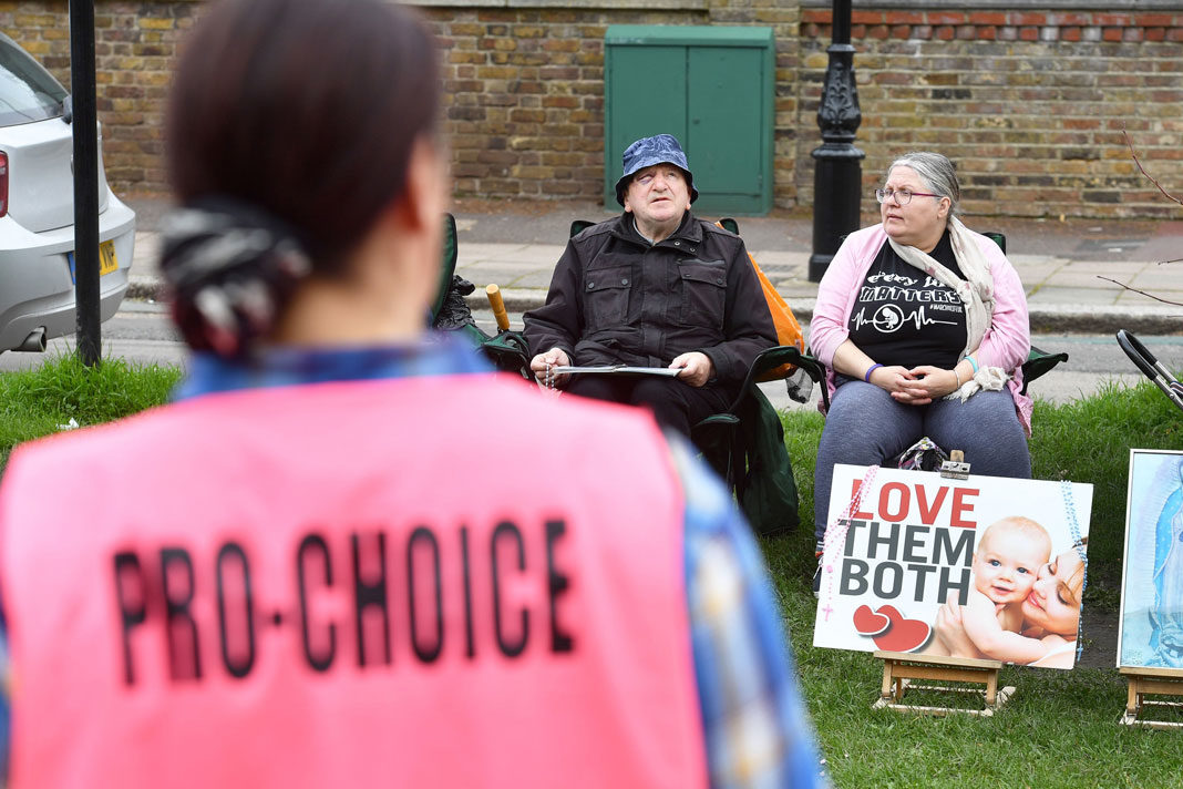 pro-life-groups-celebrate-us-government-rejects-protest-free-zones-outside-abortion-clinics