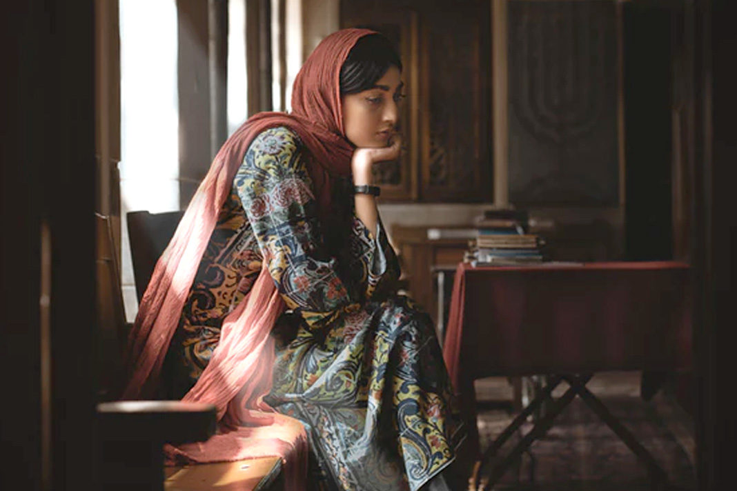 Iranians-Disillusioned-with-Islam-Are-Fleeing-Country,-Converting-to-Christianity