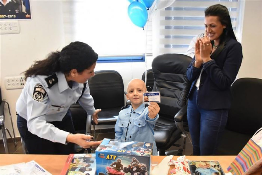 watch-israeli-police-make-dream-come-true-for-child-with-cancer