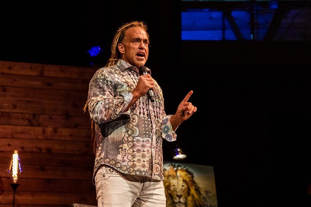 evangelist-todd-white-says-spending-time-with-god-helps-fight-the-devils-temptations Todd White