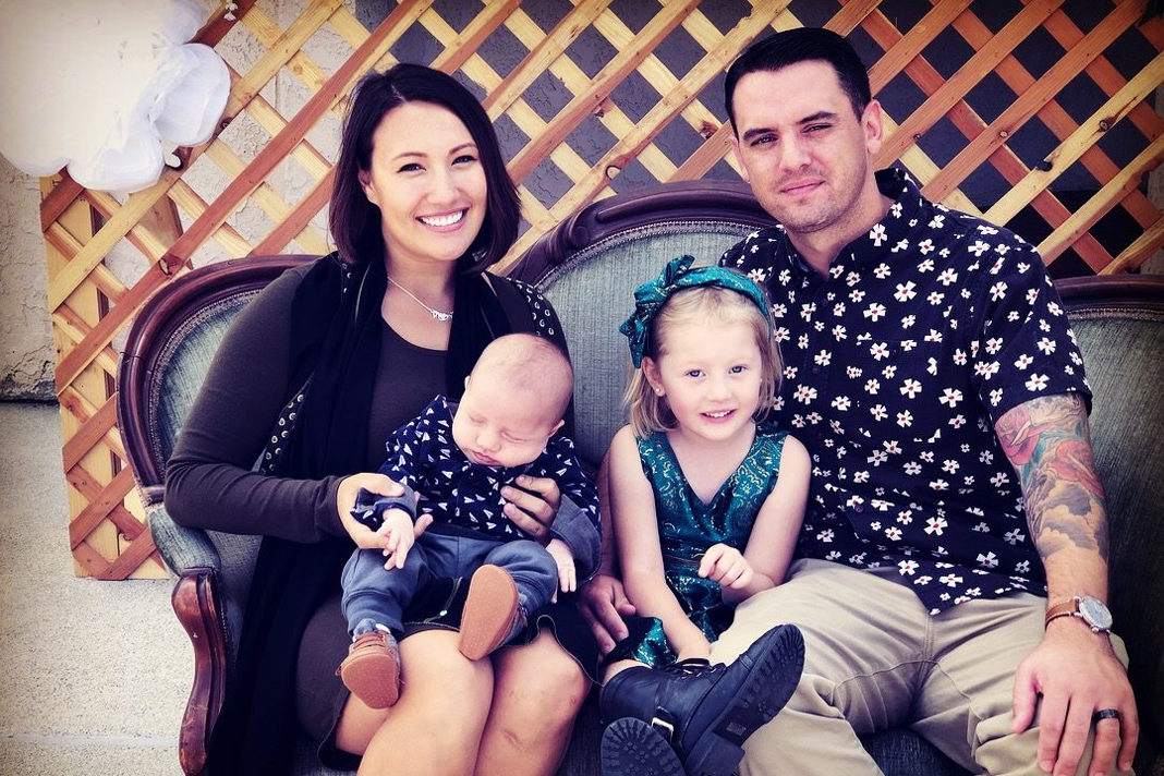 hero-churchgoers-tackle-gun-wielding-woman-after-she-points-weapon-at-her-baby Anna Conkey and family