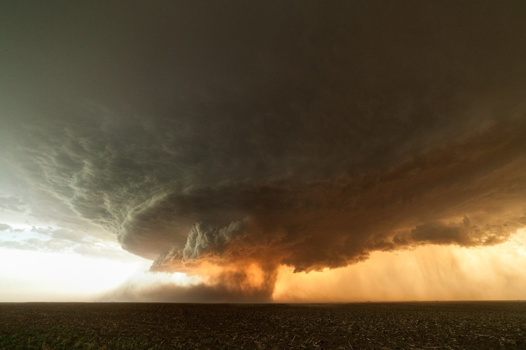 usa-tornadoes-apocalyptic-weather-threatens-to-worsen-as-heavens-quake tornado