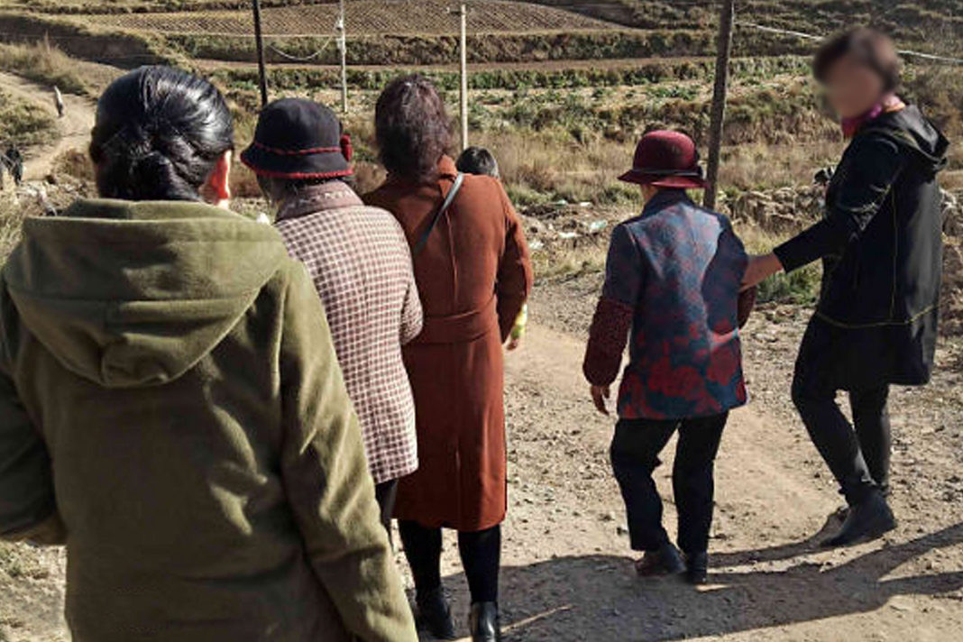 chinese-house-church-worships-in-a-bathhouse-to-evade-shutdown Believers traverse mountain roads to get to their meeting spot for worship