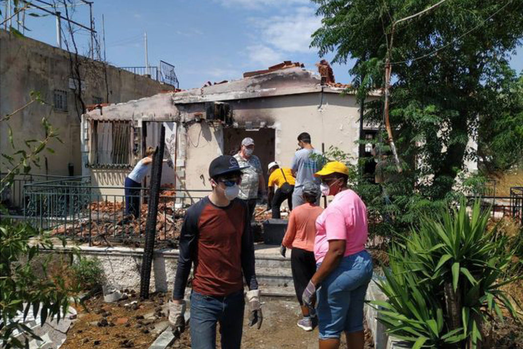 greek-christians-keep-helping-wildfires-victims-one-year-later