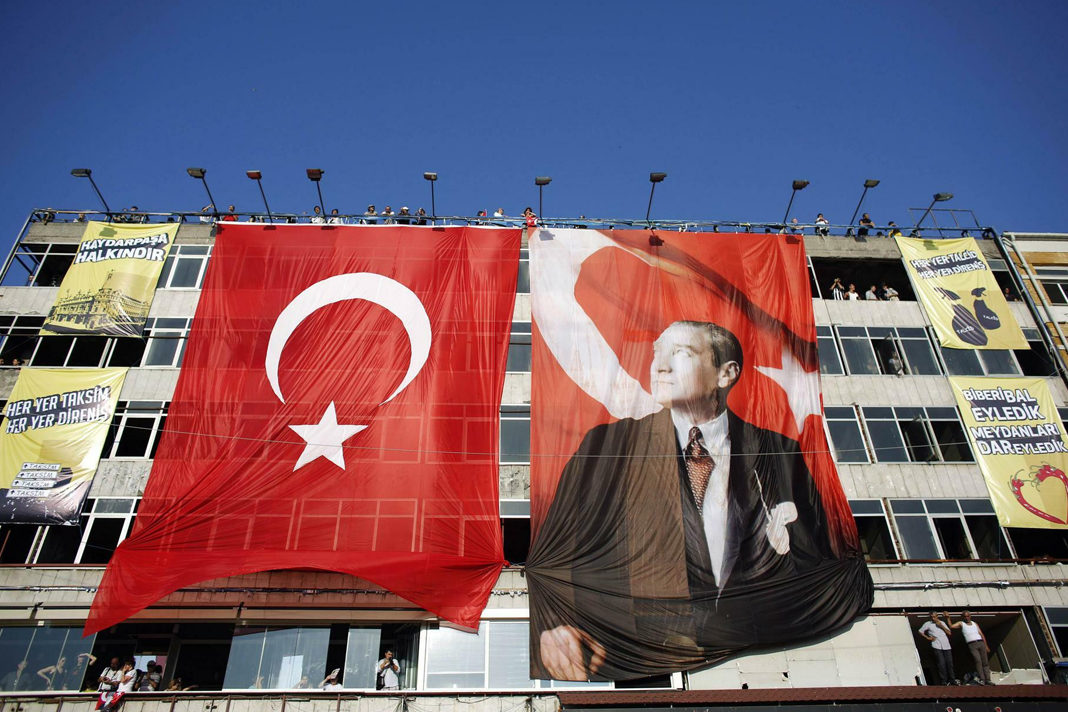 racist-behaviour-turkish-document-leak-reveals-campaign-against-christians Turkish Flag