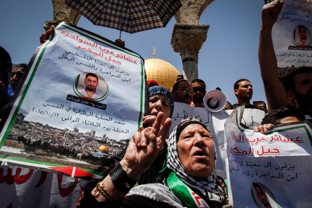 watch-palestinian-mothers-rejoice-over-sacrificing-their-children-as-martyrs Families of Palestinian martyrs. (Sliman Khader/FLASH90)