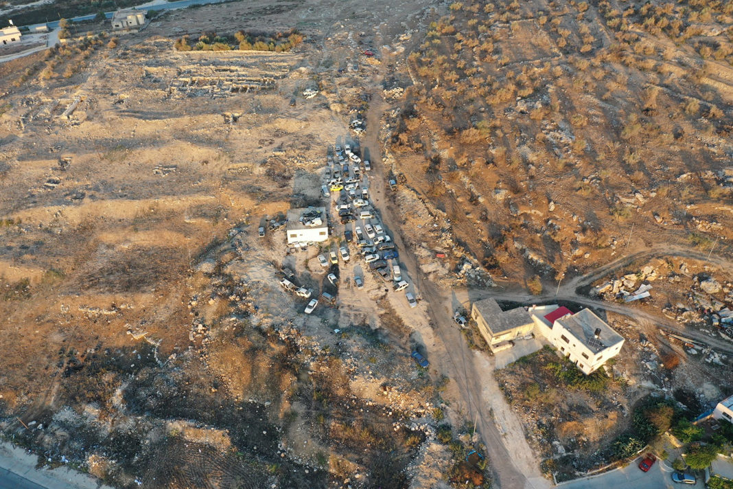 palestinians-build-junkyard-on-jewish-historical-site-says-antiquity-watchdog Aerial shot of junkyard on antiquities site (Courtesy of Preserving Eternity)