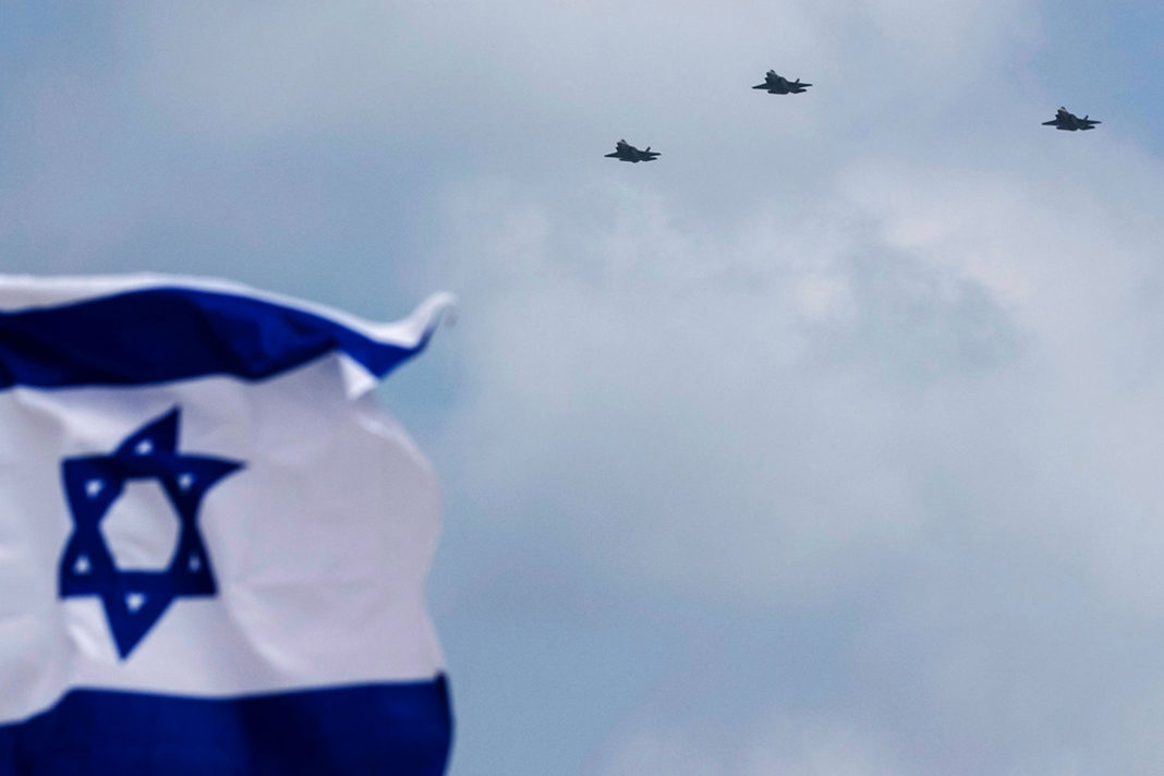 Israel flag with aircraft's. Hadas Parush / Flash90.
