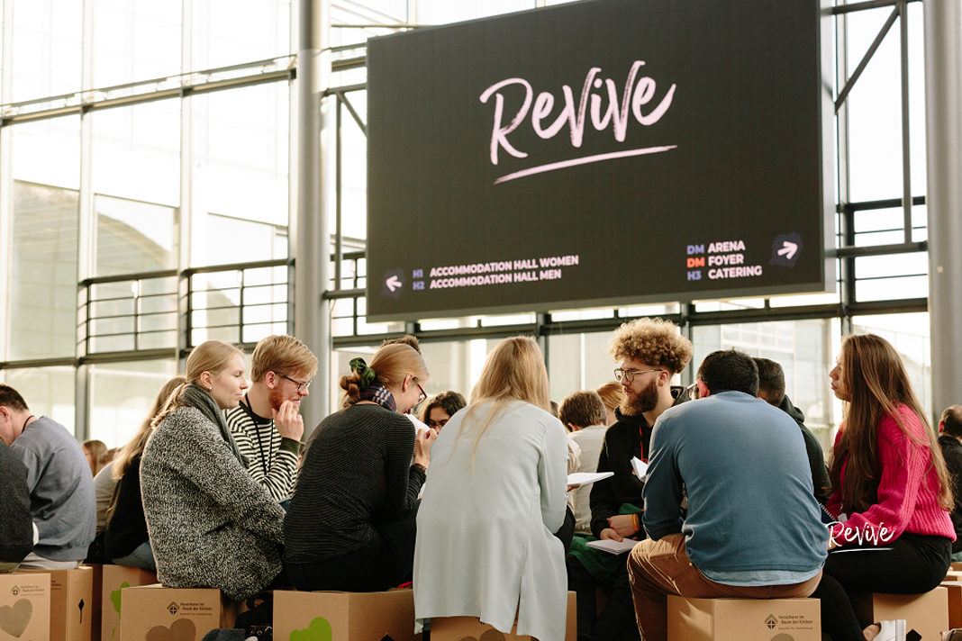 3000-students-from-68-countries-gather-in-germany-to-get-inspired-for-missionary-work Evangelical university students from acrosss Europe came together in Karlsruhe, Germany, 27 December-1 January. / Photo: Revive Europe