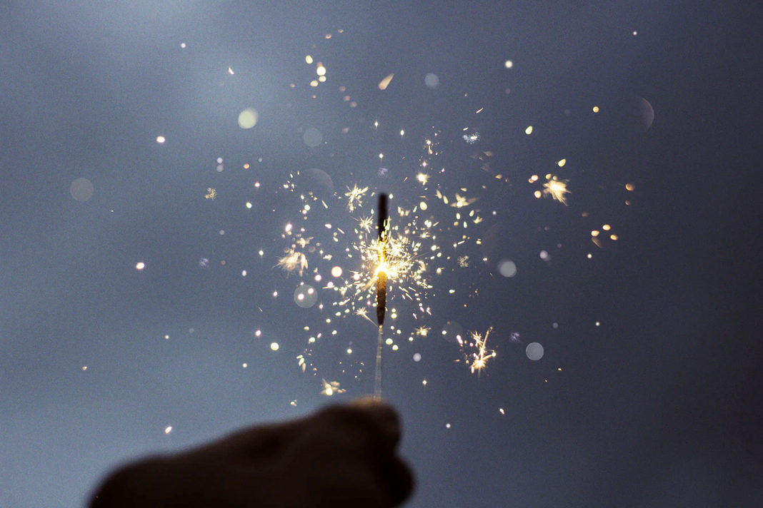 new-years-message sparkler