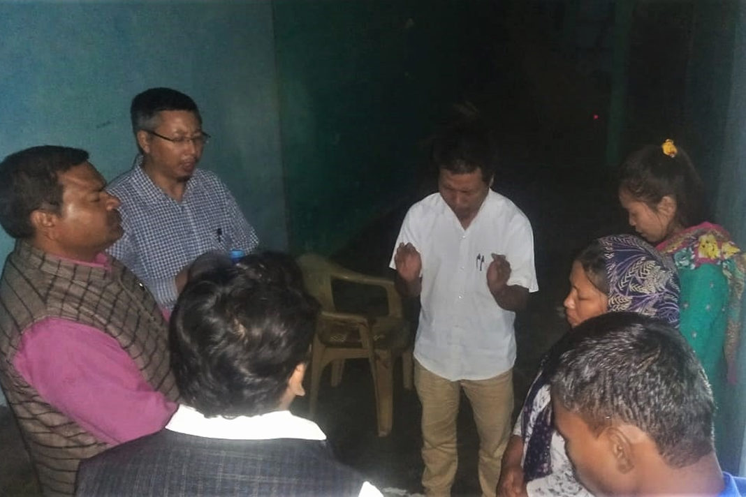 police-in-uttar-pradesh-india-most-harsh-on-christians-sources-say A pastor prays with ADF-India team after his release from jail in Mirzapur, Uttar Pradesh, India in November 2019. (Morning Star News)