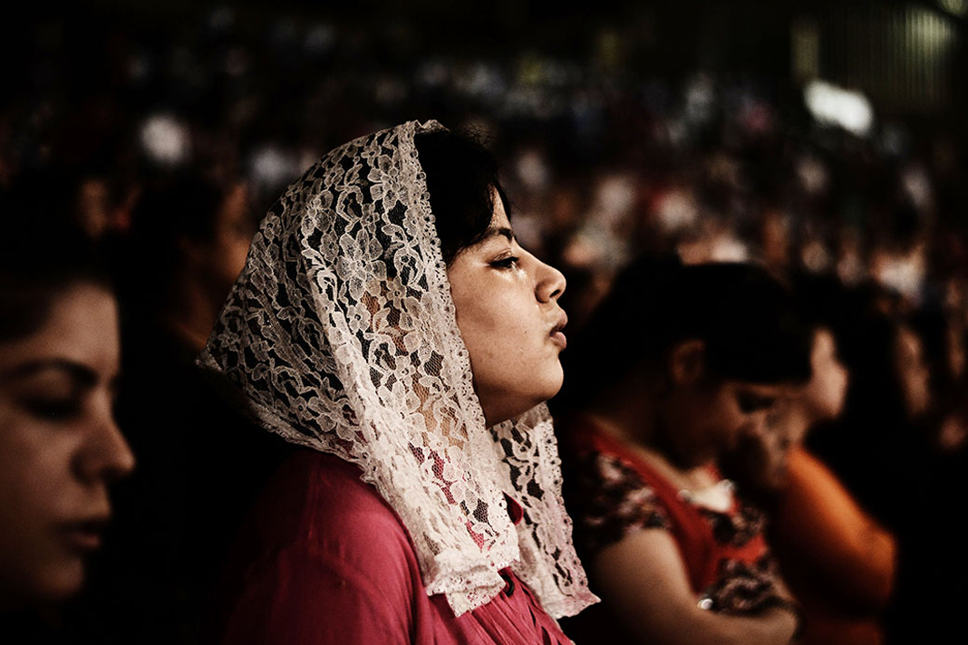 muslim-activist-provides-critical-aid-to-pakistani-christians-amid-covid-19-pandemic Woman drinking