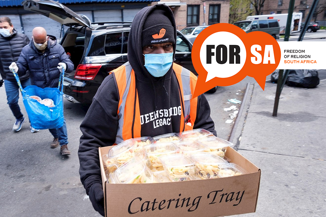 for-sa-calls-upon-government-to-scrap-counter-productive-directives-on-food-distribution Volunteer distributes food in New York. Credit EFE / EPA / JUSTIN LANE