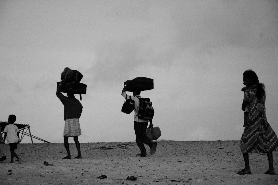 the-un-warns-of-an-increase-in-human-trafficking-due-to-the-coronavirus A group of Sinhalese Tamils arriving on the island of Rameshwaram, in Tamil Nadu, after a dangerous journey of more than 48 kilometers through the Palk Strait. / Climatalk.in (Flickr, CC)