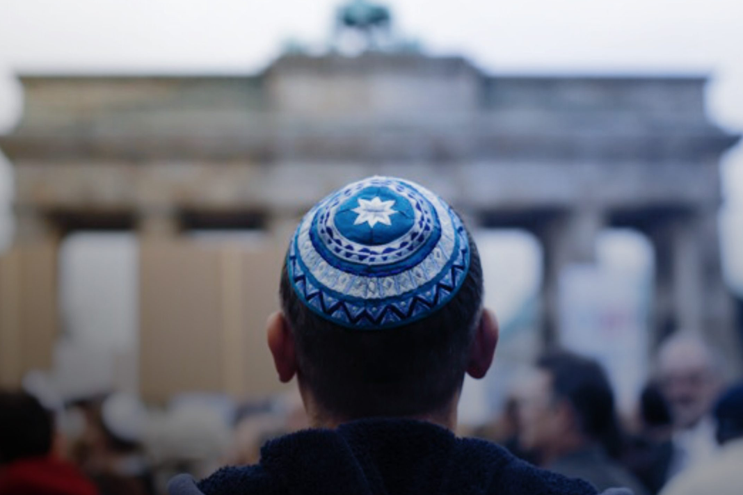 anti-semitism-on-the-rise-jews-should-no-longer-stay-in-germany Jewish man