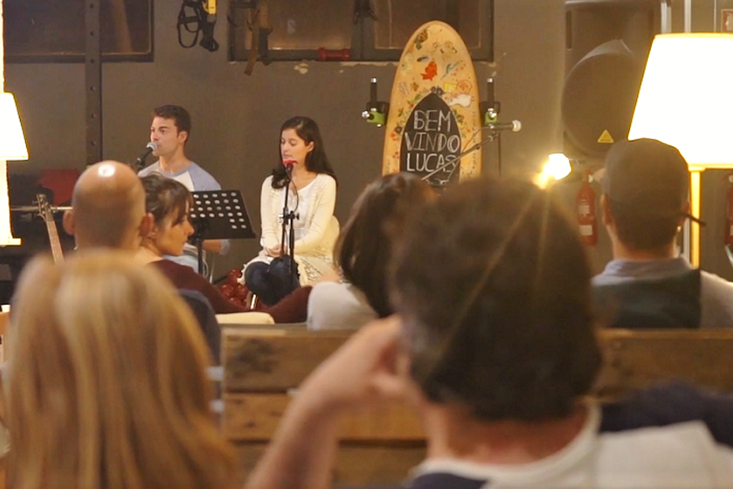 surf-church-making-waves-in-portugal A gathering of Surf Church. / GNA, Surf Church