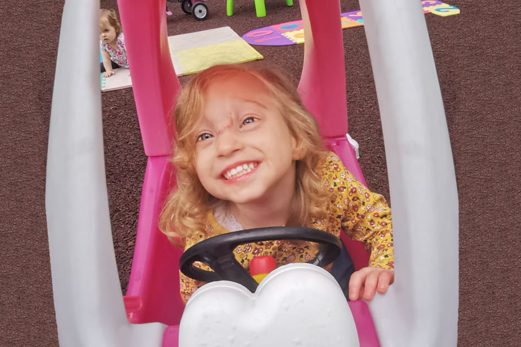 doctors-said-3-year-old-karlie-would-die-at-birth-but-her-mom-refused-abortion