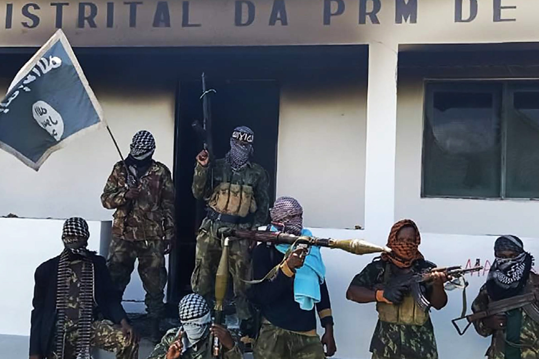regional-leaders-call-for-action-plan-on-mozambique-insurgency The Islamist group Ahlu Sunna Wal Jama or Ansar al-Sunna