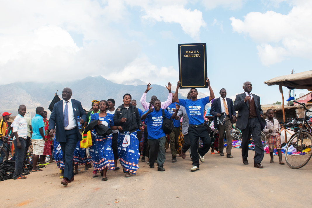 700th-translation-of-the-bible-celebrated