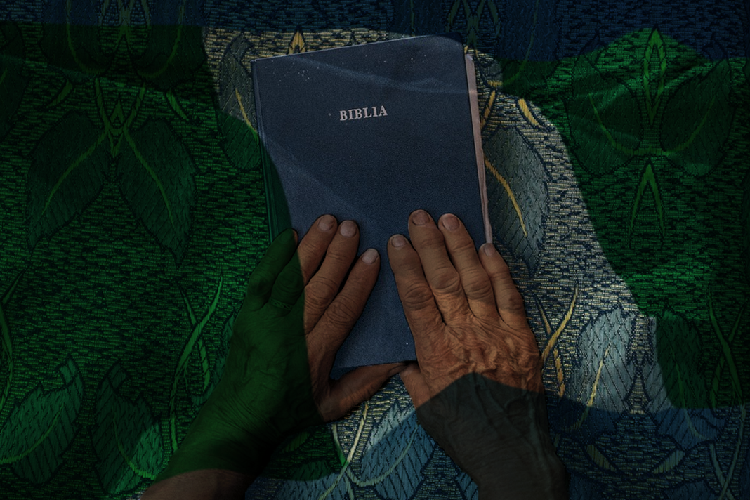 nigerian-bible-translators-asking-for-help-as-pandemic-terrorist-attacks-on-christians-and-economic-collapse-halt-work nigeria