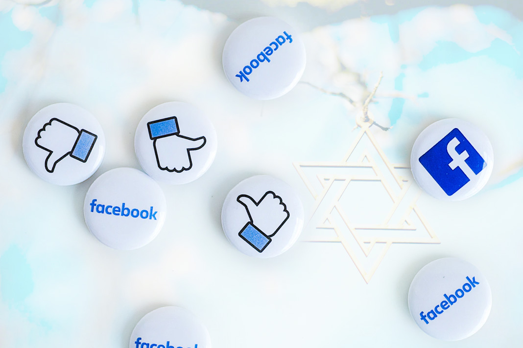 facebook-debates-whether-to-add-attacks-on-zionism-to-hate-speech Facebook
