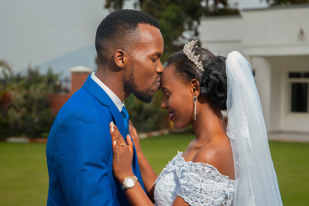 is-marriage-still-worthy-of-protection-by-the-state-the-church-society Married Couple
