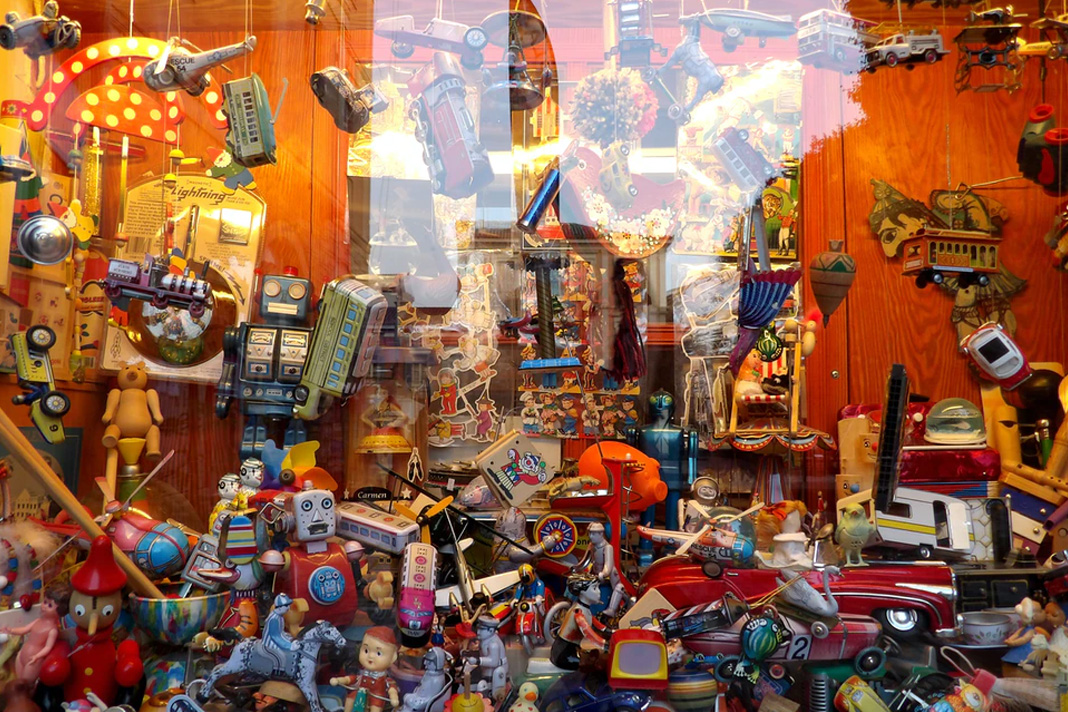 california-bill-would-fine-stores-1000-for-having-boys-and-girls-toy-section showcase with toys.