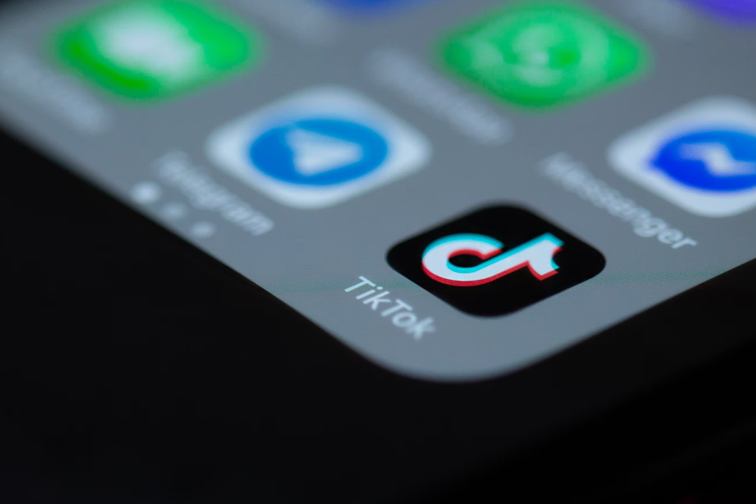 are-you-being-persecuted-online social media Icons