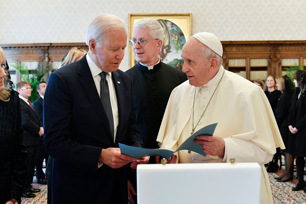 biden-says-pope-francis-called-him-a-good-catholic-as-vatican-declines-to-comment
