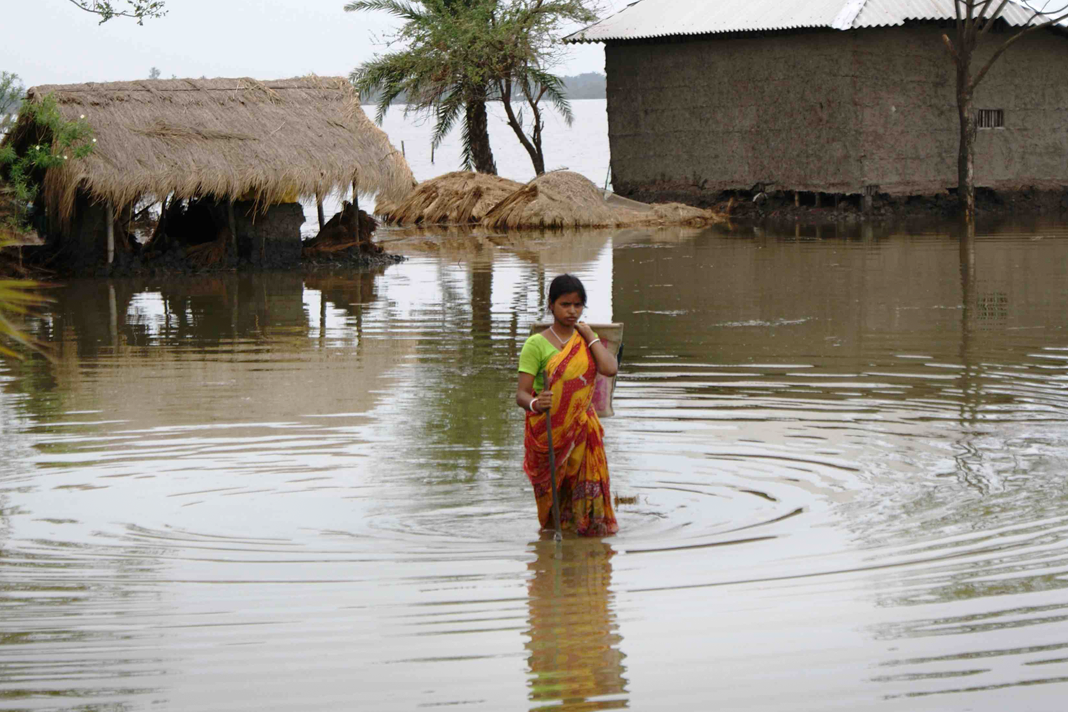 christians-support-flood-victims-in-bangladesh-and-india