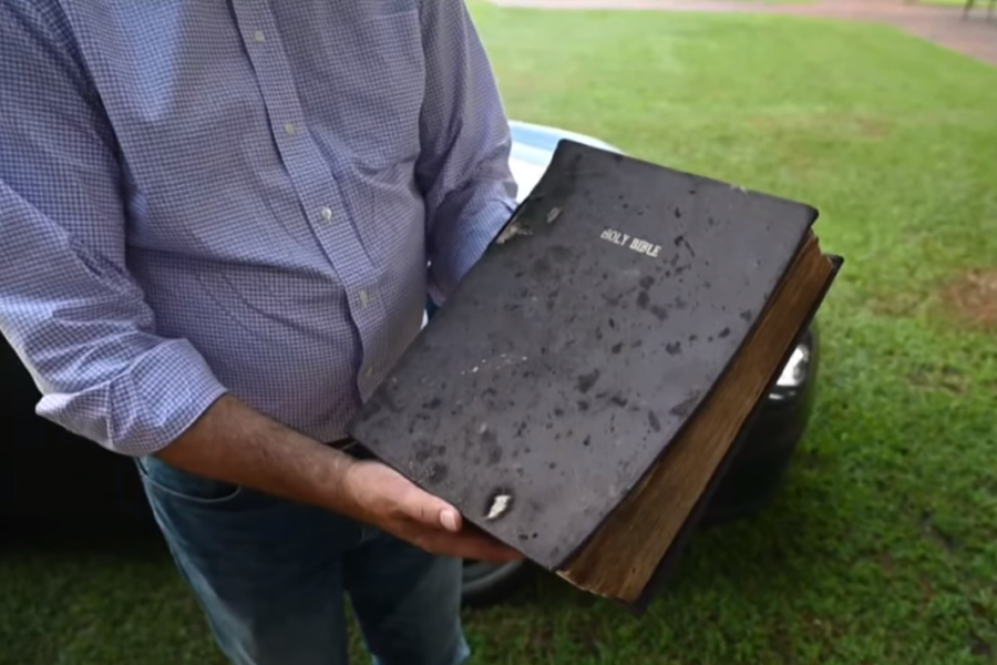 mississippi-180-year-old-bible-survives-total-destruction-of-historic-church