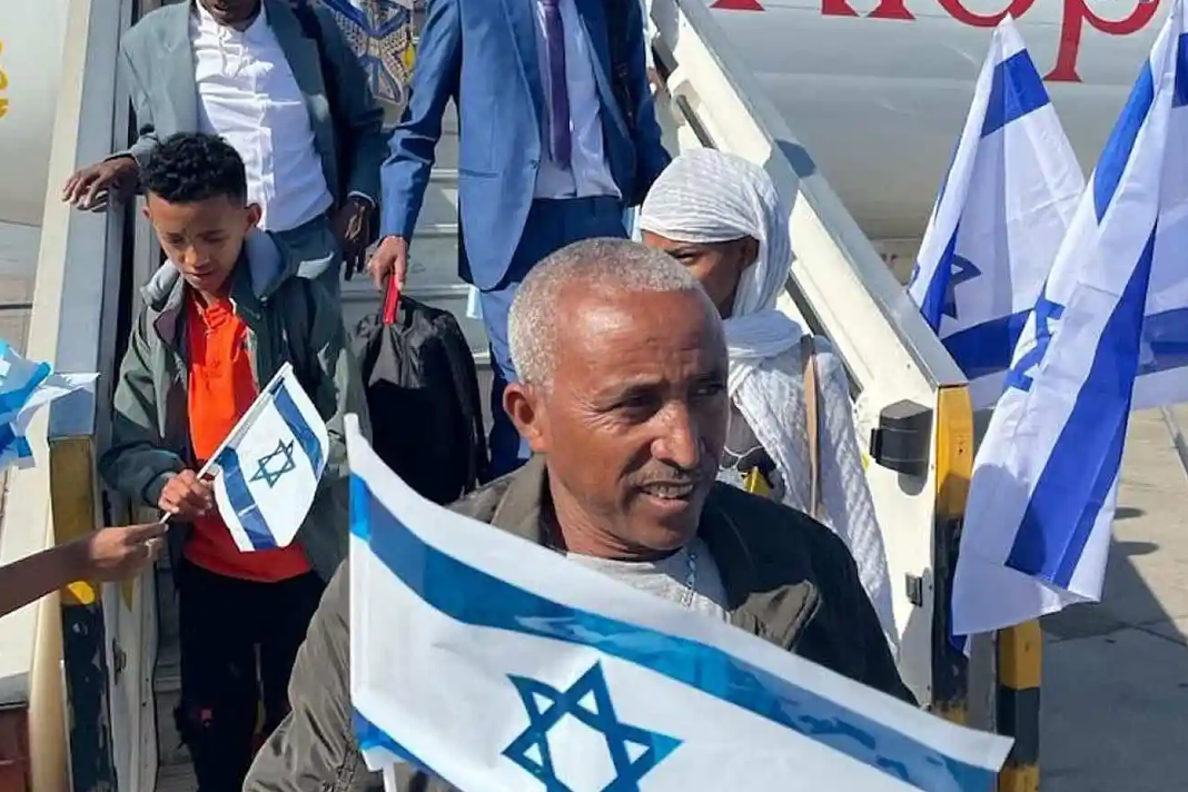 thousands-of-ethiopian-immigrants-reunited-with-family-in-israel thousands-of-ethiopian-immigrants-reunited-with-family-in-israel