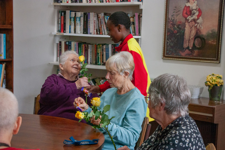elders-honoured-in-intimate-mothers-day-tribute-by-shincheonji-volunteers